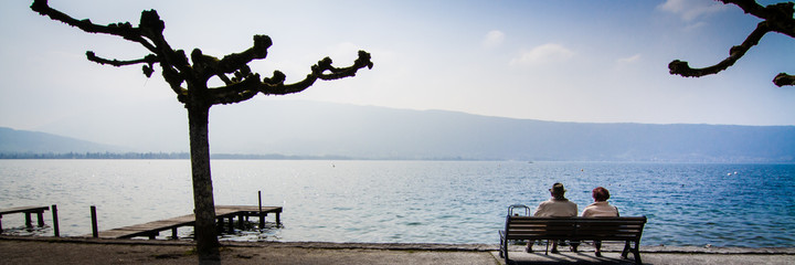 Détente sur un banc