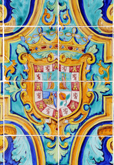 Escudo de Granada en azulejos, Andalucía, España