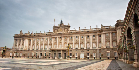 Fototapeta na wymiar Royal Palace in Madrid 