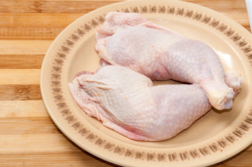 Cleaned chicken drumsticks ready for frying or cooking