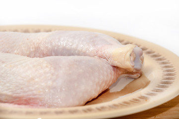 Cleaned chicken drumsticks ready for frying or cooking