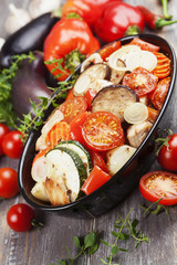 Chicken baked with vegetables