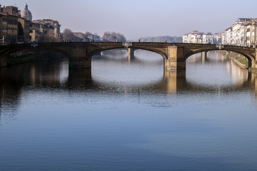 Fototapeta na wymiar Мосты Флоренции, Италия