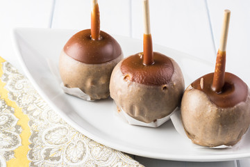 Caramel apples