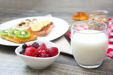 Natural yogurt with fresh berries and cereals