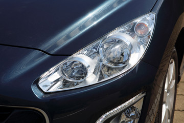 ヘッドライト © naka