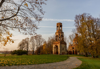 Naklejka premium Abandoned Church in the manor Lafer is Herciki
