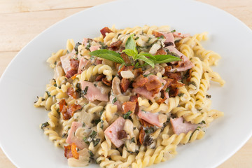 penne pasta with cream sauce