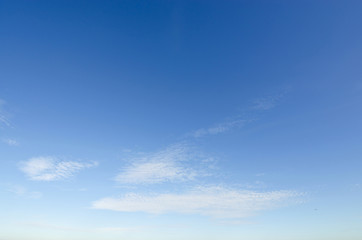 Fototapeta premium Clear blue sky with white cloud on a summer shiny day