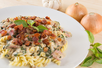 penne pasta with cream sauce
