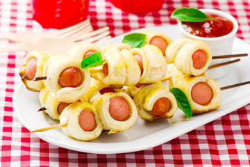 sausage rolls on skewers
