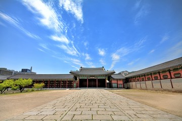 韓国　世界遺産　景福宮　勤政門の風景