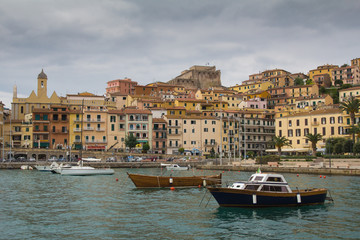 Piccole barche presso Porto Santo Stefano, Monte Argentario