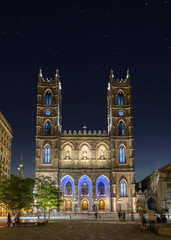 Fototapeta na wymiar Notre-Dame Basilica in Montreal at Night
