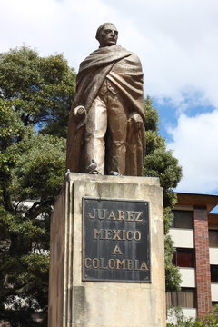 Памятник Бенито Хуаресу,президенту Мексики в 1867-1872 годах,г. Богота,Колумбия. 