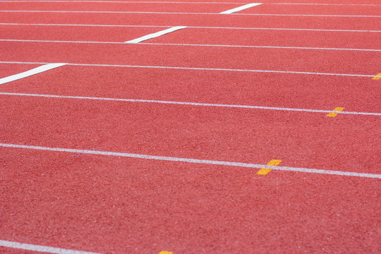 Yard line, running track, athletics track, a red, white ground.