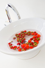 Washing fresh Strawberries in the Sink
