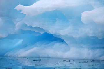 Wandcirkels aluminium Ijsberg achtergrond © Vladimir Melnik