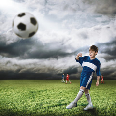 Obraz premium Young football champion