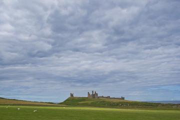 Fototapeta na wymiar Dunstanburgh Castle
