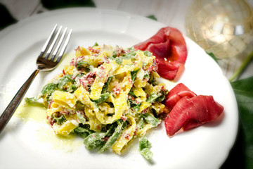 tagliatelle with cottage cheese and dried beef