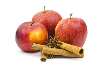 apples, cinnamon sticks and anise