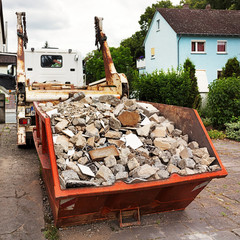 Construction waste container
