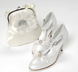Stylish white bridal accessories
