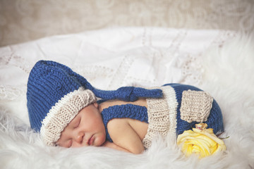 kleines Baby schläft fest