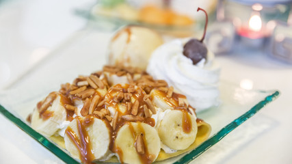 crepe with bananas and ice cream