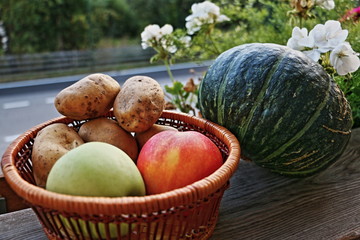 frutta e verdura annunciano l'autunno