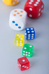 カラフルなダイス