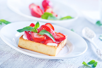 cake with strawberry