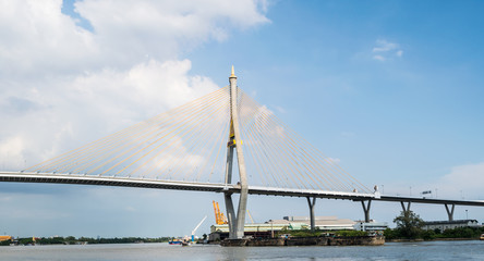 Fototapeta premium Bhumibol 1 Bridge