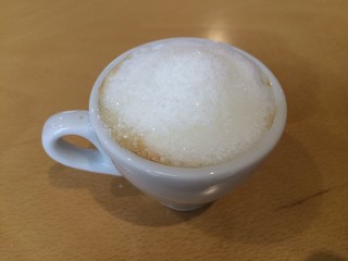 caffè macchiato e zucchero