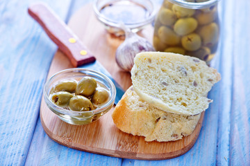 bread with olive