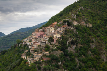 Vecchio borgo di Ascrea in Lazio