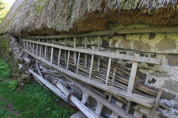 chaumière du Granier, hameau de Neyrevèze, 15 © Jacky Jeannet