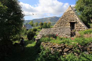chaumière du Granier, hameau de Neyrevèze, 15 © Jacky Jeannet
