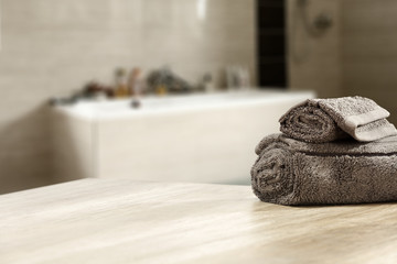 towels 