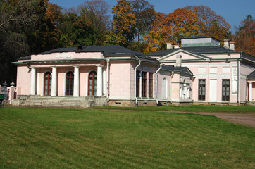 Fototapeta na wymiar MOSCOW, RUSSIA - September 25, 2015: The Ostankino Estate Museum