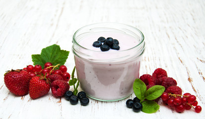 Yogurt with fresh berries