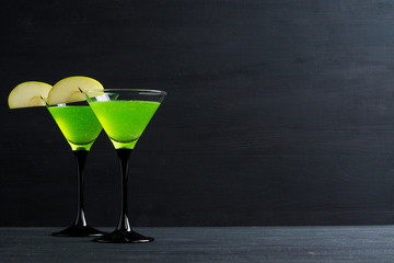 Apple cocktail mixed drink with apple slice