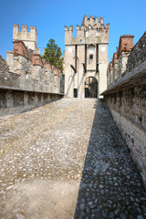 Obraz premium Old Castle in the city Sirmione at the lago di Garda