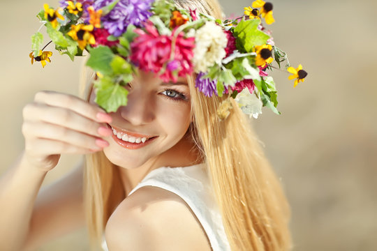 Fototapeta beautiful woman in flowers