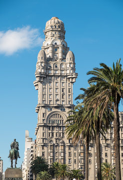 Montevideo Independence Square