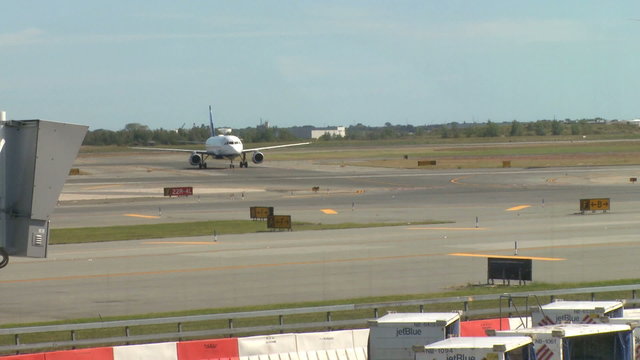 Plane sits on tarmac