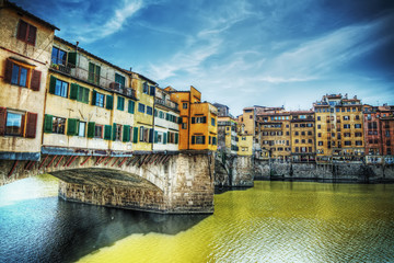Ponte Vecchio seen from Arno bank