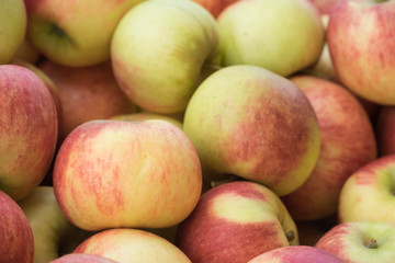 Rote Äpfel