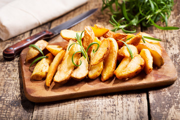 roasted potatoes with rosemary